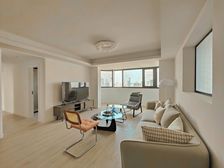 汇景苑罕见(全朝南三房) 产权车位 解决停车烦恼!