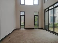 西永 重庆融创文旅城长湖郡合院别墅楼上三层带花园加露台