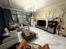 幸福家中层新精装大三房两个大阳台拎包入住瓦窑兴进臻园漓江大美