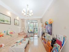 次新小区,精装修送露台,看房随时,价格可以沟通,价值房