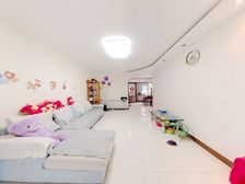 05年洋房,一梯两户,不沿街,带地下室,无记录户型赞