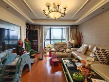 电梯三房带产权车位,08年新小区,南北通透,绿化高业主诚意出