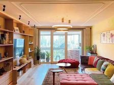 被洋房环抱的新公寓 俯瞰周边数公里 超赞 业主急售 看房方便