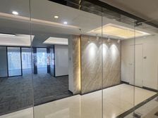 无需中介费,龙光世纪精装修办公室,感兴趣的老板看一下