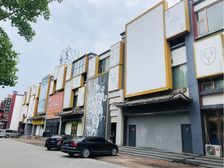 16000平米沿街商铺业态不限欢迎电话咨询