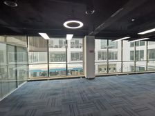 上地西二旗 上地四街一号院丨220平丨南向丨精装修 带工位