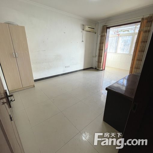 清華大學校内 南区2居室 中间楼层 可合租 下楼即是