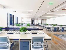 朝阳门商圈 人寿大厦 精装修带家具 高区正对电梯 特价出租