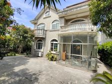 已购急售独栋 带超大花园 满五只有契税