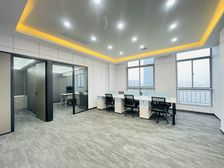 绿地特价8000元一套,精装一价全含,八千元坐享高新CBD