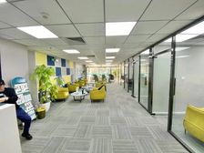 本周必租 业主直签 全新装修 正南向156平 5房间1大厅