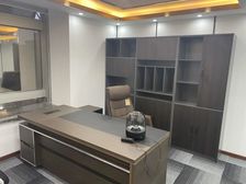 实图!解放碑地标 精装修246平米精装带家具出租!租金便宜