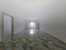 房龄新 电梯房 医院旁 配套齐全 高档社区环境好