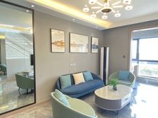 南龙湖现房 首付2万买地鉄房 双气 单价5XXX