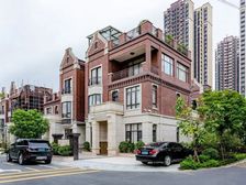 城南类独栋大花园260㎡!室内使用450㎡,780W