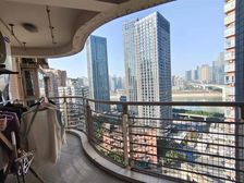 巴shu俊秀:空户书包 三房双卫 电梯高楼层 学习安静