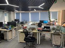 (出租) 上地三街 金隅嘉华大厦 268平米 南向落地窗