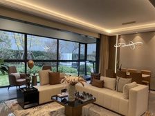 北龙湖旁 双學区4室 洋房现房 南北双阳台 带院子