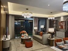 东区海马小3房 次新小区 南北通透 三地鉄围绕