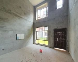 不弄虚做假,402万买金地双拼别墅!实用面积350平米!