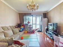 昨夜挂牌 高区楼层 打新降价急售 看房方便 自住保养好 诚售