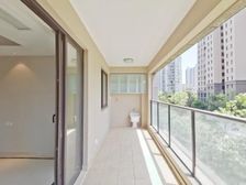 局小分校旁 开发商精装未入住 东边户 三朝南户型 有钥匙