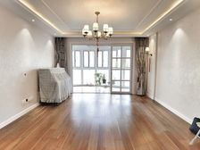 三房朝南客厅南北通透,新装修即买即住 看房方便 税低价格好谈