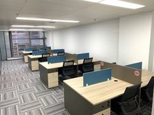 地铁口 升龙大厦175平业主直租 家具全齐随时看