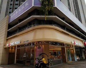 高新区转角铺(蛋糕店 年租20万)25米开间 全业态带烟道!