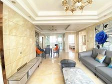 汤汪花园中上楼层精装大三房120平145万飞机户型随时看