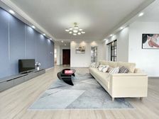 次新小区近地铁出行方便,接受置换,价格好谈,带产权车位,急售