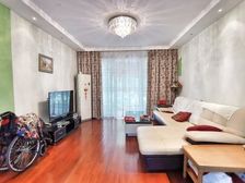 单号安静位置,带产权车位,业主置换别墅急售,满五税低方便看。