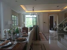 中铁琥珀湾 法式联排别墅 175米140万 实际面积240米