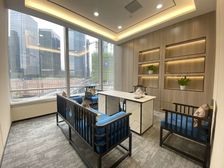 江北嘴 国金中心 小户型 129平看江 带品牌家具 拎包入住