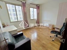 乌龙江畔沿江社区 空气好 南北通透四房格局 首付不高33万