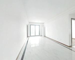 德海苑小户型,精装修高层景观房,位置好全球贸易港旁