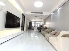 低价格出售 业主急用周转 花了70万的装修 精装出售 诚心卖