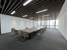 经开区 金融街 联合金融大厦 电梯口位置 双面采光 视野佳