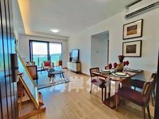 万亩18洞高尔夫》来电98折,此房坐山观海,温泉,精装南北通