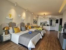 双月湾宝安虹海湾海景房 精装修拎包入住 人气旺好出租