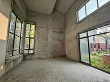 502平大别墅 采光很好 主要是诚心卖 随时可看房价格实惠