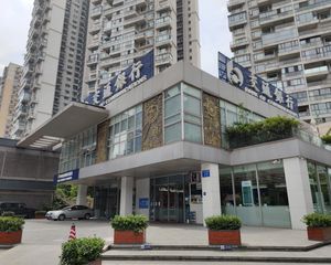 房东资产处理,年收85万,交通银行承租,赠送停车位,产权清晰