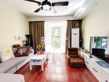 急售满五年带车位送花园带储藏室南北向精装修