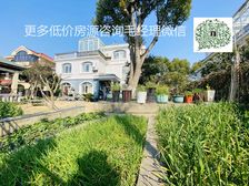 房东一直住在市区,在国外 ,准备移民了,所以忍痛割爱将此房