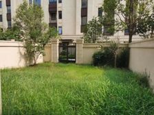 鸿园一二楼 别墅 带大花园院子 带下沉地下室 诚意出售