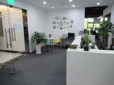 惠新西街南口地铁口 元大都 精装带空中花园 950平南北