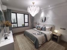 中海长安云锦 赠送11.4平双卫精装新房现房