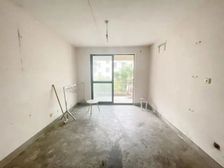 大阳台两房 急售 08年小区 小区一梯俩户大阳台小区环境优美