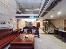 独栋别墅 豪装诚心出售 随时可看房 中介费只收0.69