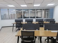 朝南130平米电梯口 4隔断带上下 看苏州河景观可营业性质